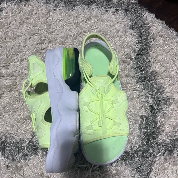 Nike Airmax KoKo sandals - Picture 2 of 3